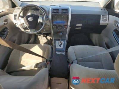 Zdjęcie 8 z 11 samochodu: 2010 TOYOTA COROLLA LE VIN:2T1BU4EE7AC278409 - miniatura