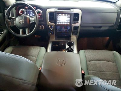 Zdjęcie 8 z 12 samochodu: 2015 RAM 1500 SLT VIN:1C6RR7LGXFS507815 - miniatura
