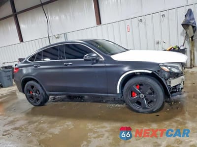 Czwarte zdjęcie samochodu z boku: 2019 MERCEDES-BENZ GLC COUPE 300 4MATIC VIN:WDC0J4KB9KF567305 - miniatura