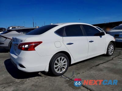 Trzecie zdjęcie samochodu z tyłu: 2018 NISSAN SENTRA SV VIN:3N1AB7AP3JL662746 - miniatura