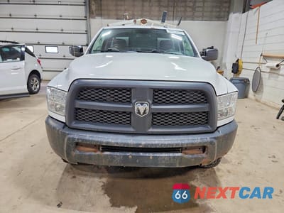 Piąte zdjęcie samochodu w środku: 2013 RAM 2500 VIN:3C6LR5AT7DG556453 - miniatura
