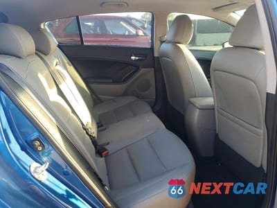 Zdjęcie 10 z 13 samochodu: 2014 KIA FORTE EX VIN:KNAFX5A84E5163846 - miniatura