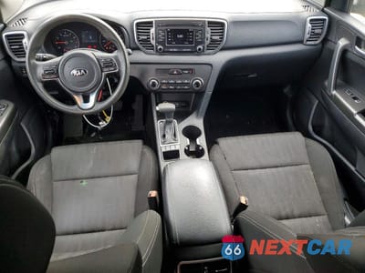 Zdjęcie 8 z 13 samochodu: 2017 KIA SPORTAGE LX VIN:KNDPMCAC8H7282405 - miniatura