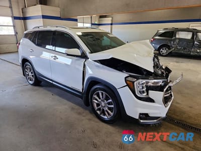 Czwarte zdjęcie samochodu z boku: 2022 GMC TERRAIN SLT VIN:3GKALPEV2NL258852 - miniatura