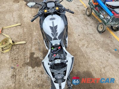 Zdjęcie 6 z 9 samochodu: 2025 KAWASAKI ZX400 S VIN:ML5ZXCS19SDA39298 - miniatura