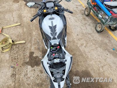 Zdjęcie 6 z 9 samochodu: 2025 KAWASAKI ZX400 S VIN:ML5ZXCS19SDA39298 - miniatura
