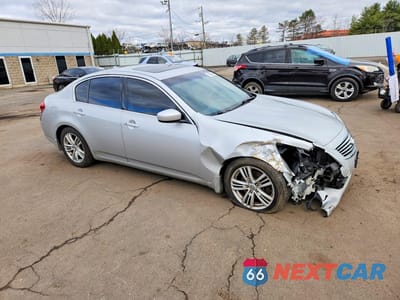 Czwarte zdjęcie samochodu z boku: 2010 INFINITI G37 SEDAN X VIN:JN1CV6AR7AM252985 - miniatura
