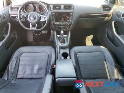 Zdjęcie 8 z 13 samochodu: 2016 VOLKSWAGEN JETTA GLI VIN:3VW4T7AJXGM348837 - miniatura