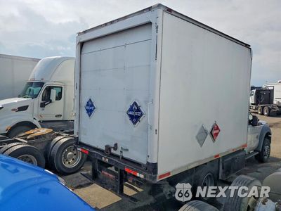 Piąte zdjęcie samochodu w środku: 2012 FORD F550 SUPER DUTY VIN:1FDUF5GT8CEB42810 - miniatura