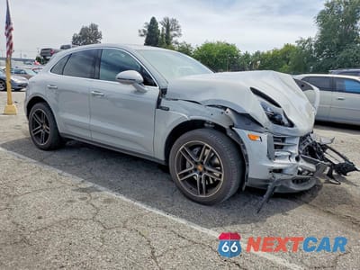 Czwarte zdjęcie samochodu z boku: 2021 PORSCHE MACAN S VIN:WP1AB2A59MLB37977 - miniatura