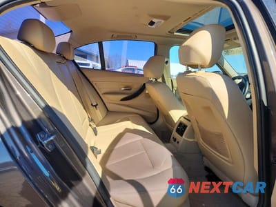 Zdjęcie 10 z 12 samochodu: 2015 BMW 328 XI SULEV VIN:WBA3B5C51FF960555 - miniatura