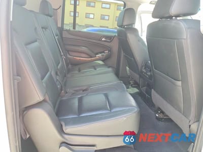 Zdjęcie 11 z 14 samochodu: 2020 CHEVROLET SUBURBAN C1500 PREMIER VIN:1GNSCJKCXLR263570 - miniatura