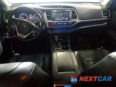 Zdjęcie 8 z 13 samochodu: 2015 TOYOTA HIGHLANDER LIMITED VIN:5TDDKRFH7FS173503 - miniatura