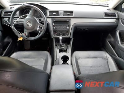 Zdjęcie 8 z 13 samochodu: 2014 VOLKSWAGEN PASSAT S VIN:1VWAS7A3XEC044929 - miniatura