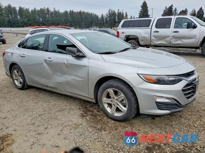 Czwarte zdjęcie samochodu z boku: 2020 CHEVROLET MALIBU LS VIN:1G1ZC5ST5LF033508 - miniatura