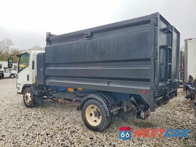 Trzecie zdjęcie samochodu z tyłu: 2019 ISUZU NPR HD DUMP TRUCK VIN:54DC4W1B1KS814472 - miniatura