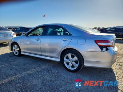 Drugie zdjęcie samochodu z przodu: 2010 TOYOTA CAMRY SE VIN:4T1BF3EK5AU051650 - miniatura