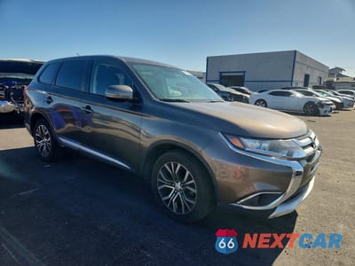 Czwarte zdjęcie samochodu z boku: 2016 MITSUBISHI OUTLANDER SE VIN:JA4AD3A37GZ019941 - miniatura