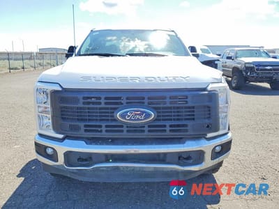 Piąte zdjęcie samochodu w środku: 2024 FORD F250 SUPER DUTY VIN:1FT7W2BA7REE38321 - miniatura