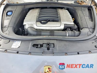 Zdjęcie 12 z 13 samochodu: 2008 PORSCHE CAYENNE VIN:WP1AA29P08LA05074 - miniatura
