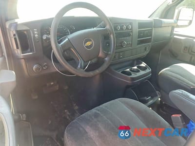 Zdjęcie 8 z 13 samochodu: 2013 CHEV EXPRESS G2500 VIN:1GCWGGCG0D1130674 - miniatura