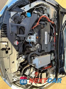 Zdjęcie 7 z 10 samochodu: 2015 HONDA ACCORD TOURING HYBRID VIN:1HGCR6F70FA011384 - miniatura
