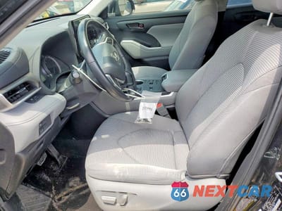 Zdjęcie 7 z 13 samochodu: 2023 TOYOTA HIGHLANDER HYBRID LE VIN:5TDZARAH1PS017412 - miniatura