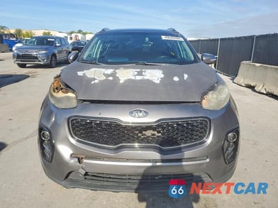 Piąte zdjęcie samochodu w środku: 2018 KIA SPORTAGE EX VIN:KNDPN3AC7J7421314 - miniatura