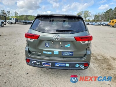 Zdjęcie 6 z 12 samochodu: 2018 TOYOTA HIGHLANDER LE VIN:5TDZARFH3JS041257 - miniatura