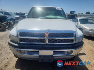 Piąte zdjęcie samochodu w środku: 2001 DODGE RAM 2500 VIN:1B7KF23691J573252 - miniatura
