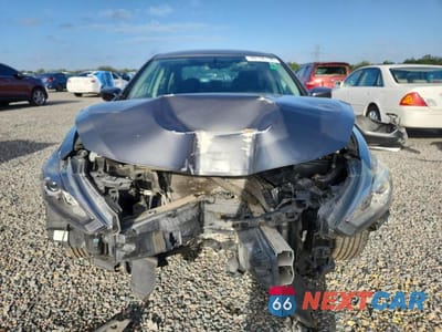 Piąte zdjęcie samochodu w środku: 2016 NISSAN ALTIMA 2.5 S VIN:1N4AL3AP3GC134797 - miniatura