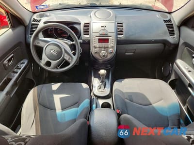 Zdjęcie 8 z 11 samochodu: 2011 KIA SOUL + VIN:KNDJT2A2XB7334571 - miniatura