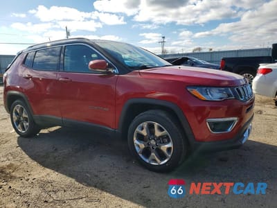 Czwarte zdjęcie samochodu z boku: 2020 JEEP COMPASS LIMITED VIN:3C4NJDCB4LT168173 - miniatura