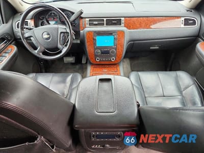 Zdjęcie 8 z 14 samochodu: 2008 CHEVROLET SUBURBAN K1500 LS VIN:1GNFK16318R133103 - miniatura
