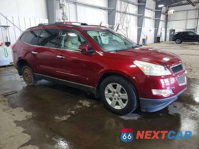 Czwarte zdjęcie samochodu z boku: 2009 CHEVROLET TRAVERSE LTZ VIN:1GNEV33D39S170563 - miniatura