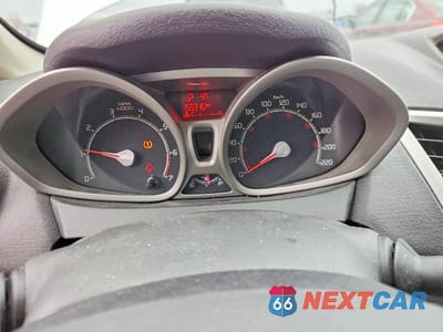 Zdjęcie 9 z 12 samochodu: 2013 FORD FIESTA SE VIN:3FADP4EJ3DM216696 - miniatura