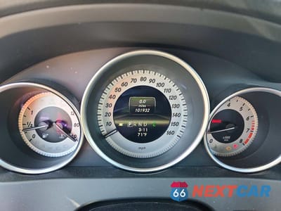 Zdjęcie 9 z 12 samochodu: 2013 MERCEDES-BENZ C 300 4MATIC VIN:WDDGF8AB5DR240860 - miniatura