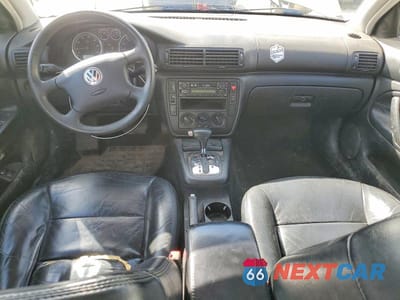 Zdjęcie 8 z 12 samochodu: 2002 VOLKSWAGEN PASSAT VIN:WVWVD63B92E084772 - miniatura