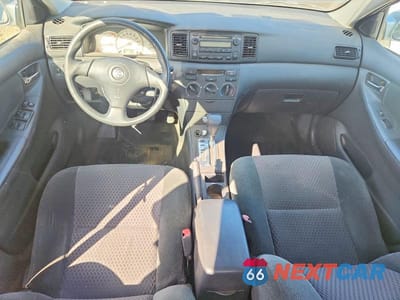 Zdjęcie 8 z 11 samochodu: 2005 TOYOTA COROLLA S VIN:1NXBR32E25Z394475 - miniatura