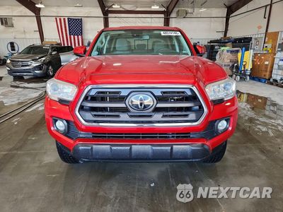 Piąte zdjęcie samochodu w środku: 2019 TOYOTA TACOMA SR5 V6 VIN:3TMCZ5AN9KM199222 - miniatura