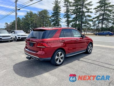 Trzecie zdjęcie samochodu z tyłu: 2016 MERCEDES-BENZ GLE 350 VIN:4JGDA5JB2GA768249 - miniatura