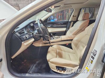 Zdjęcie 7 z 12 samochodu: 2011 BMW 740 LI VIN:WBAKB4C55BC573833 - miniatura