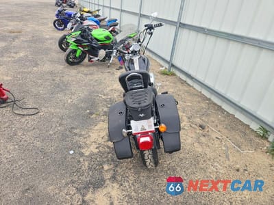 Zdjęcie 6 z 9 samochodu: 2010 HARLEY-DAVIDSON XL1200 C VIN:1HD1CT313AC402384 - miniatura
