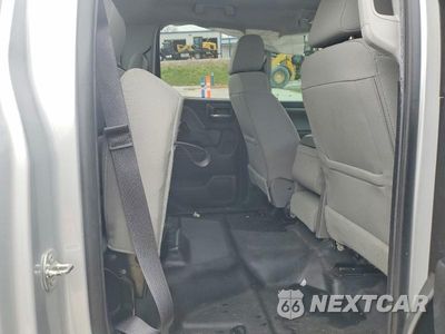 Zdjęcie 10 z 11 samochodu: 2018 CHEVROLET SILVERADO K2500 HEAVY DUTY VIN:1GC2KUEGXJZ118666 - miniatura