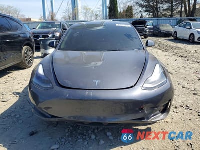Piąte zdjęcie samochodu w środku: 2023 TESLA MODEL 3 VIN:5YJ3E1EA4PF690949 - miniatura
