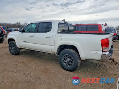 Drugie zdjęcie samochodu z przodu: 2017 TOYOTA TACOMA SR5 V6 VIN:3TMCZ5AN6HM120873 - miniatura