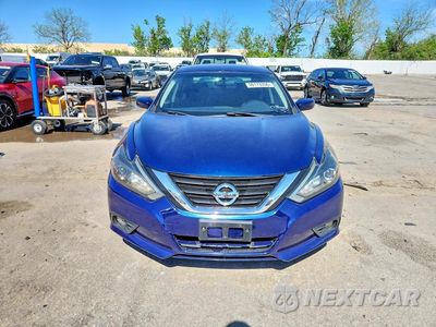 Piąte zdjęcie samochodu w środku: 2017 NISSAN ALTIMA 2.5 SR VIN:1N4AL3AP6HC273906 - miniatura
