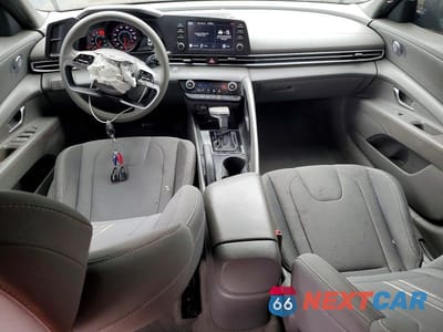 Zdjęcie 8 z 12 samochodu: 2022 HYUNDAI ELANTRA SEL VIN:5NPLM4AG3NH085947 - miniatura