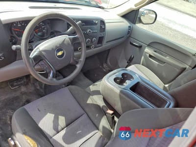 Zdjęcie 8 z 11 samochodu: 2011 CHEVROLET SILVERADO K1500 VIN:1GCNKPEX5BZ220649 - miniatura