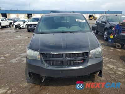 Piąte zdjęcie samochodu w środku: 2019 DODGE GRAND CARAVAN GT VIN:2C4RDGEG0KR520640 - miniatura